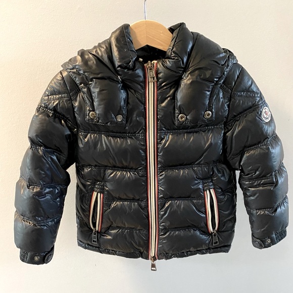 Authentic Moncler KIDS 2T - Picture 1 of 1